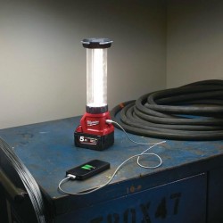 ΦΑΝΟΣ LED Milwaukee M18 LL-0 4932430563